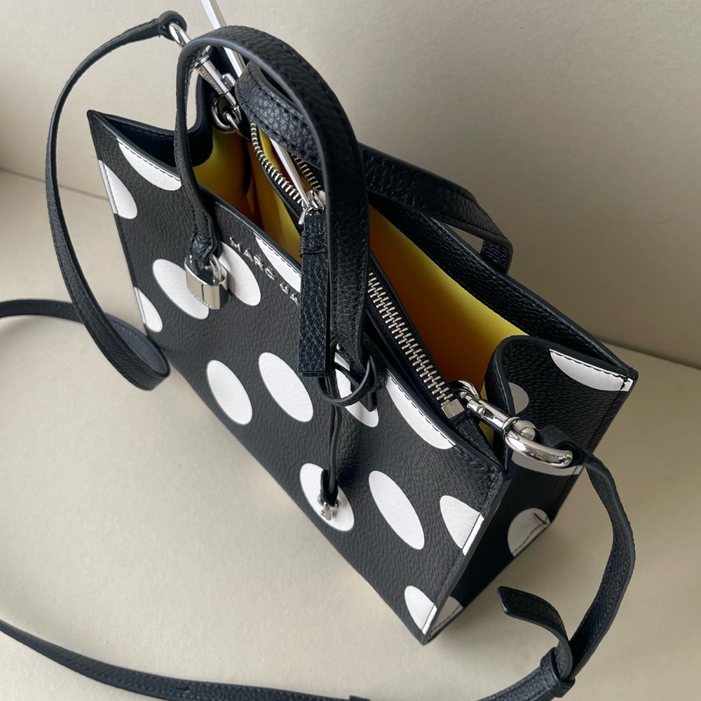 (new+tag) Marc Jacobs grind crossbody black polka dots size 9x8x4 inch - Picture 14 of 15